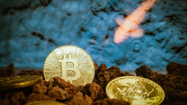 随着“黑色星期五”临近,比特币和瑞波币价格下跌